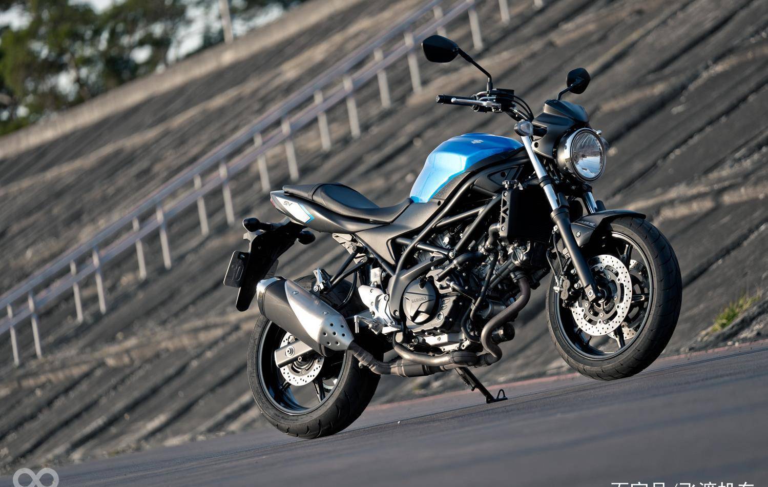 「改装系列」致敬gsx-r最初的感动!sv650复古改装_搜狐汽车_搜狐网