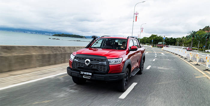 原厂装配k-man氮气越野避震,自带拖挂资质,如何评价长城越野炮?