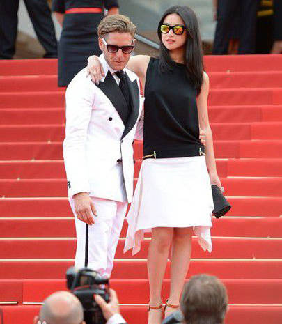 朱珠今日与精英男友结婚,新郎颜值高身材健硕,还是清华大学教师_婚礼