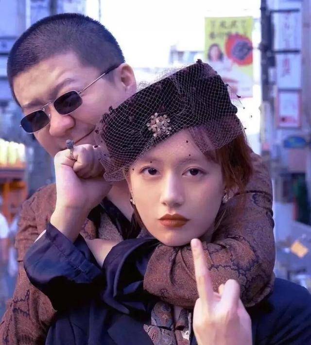 李诞:为大众制造"笑料"的人,把自己变成了"笑话"_陈典_爱情_时候