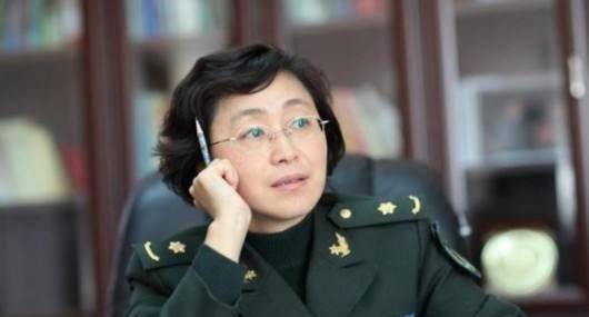 学霸女将军花6年打造"中国剑网"首长:她可顶好几个导弹旅长_李贤玉