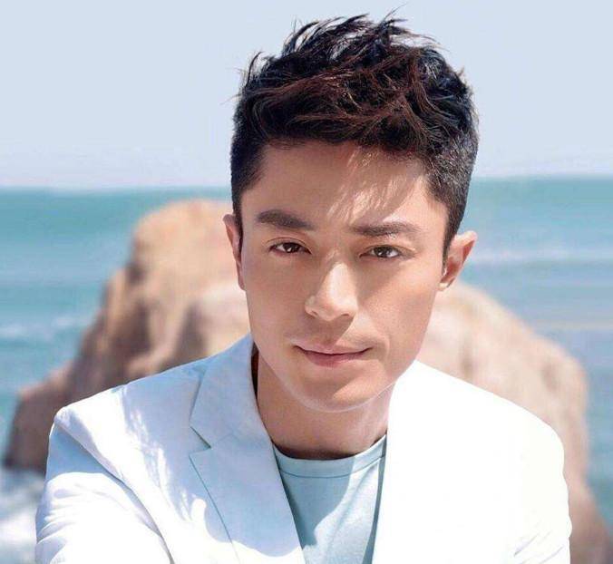 霍建华结婚后名气大跌,从炙手可热到无戏可拍,到底做错了什么_事业