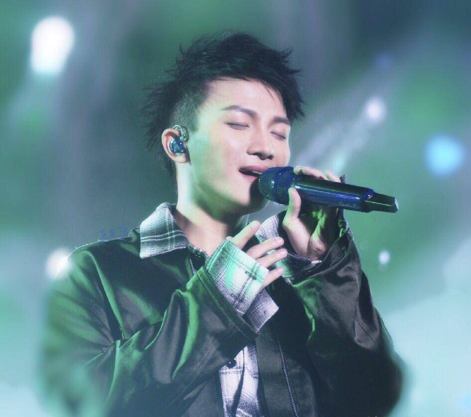 知名男神周深最新歌曲《茧》电视剧《长歌行》片尾主题曲_网友_舞台