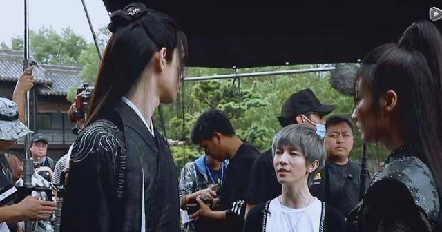 没想到郭敬明改编何昶希演王生,丁程鑫演小魏,王楚然演佩蓉是将军.