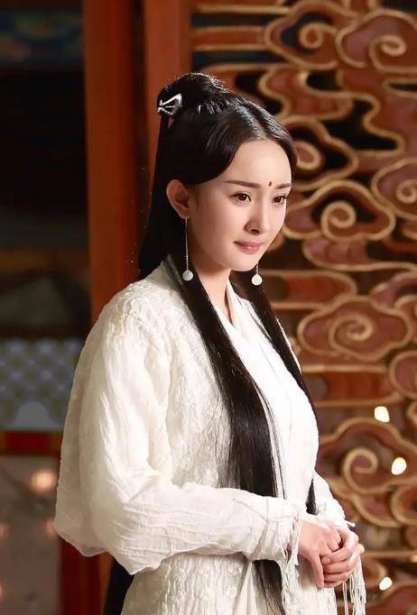 杨幂录节目受伤惹争议,向保险公司索赔500万,却没向节目组索赔_工作