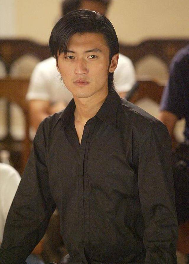 谢霆锋如今能和王菲能在一起,还得多亏了他19岁唱的这首歌_爱情_通常