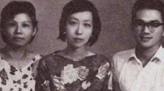 她仙姿盛大,却还是拴不住他,结婚没多久,胡兰成就勾搭了寡妇范秀美