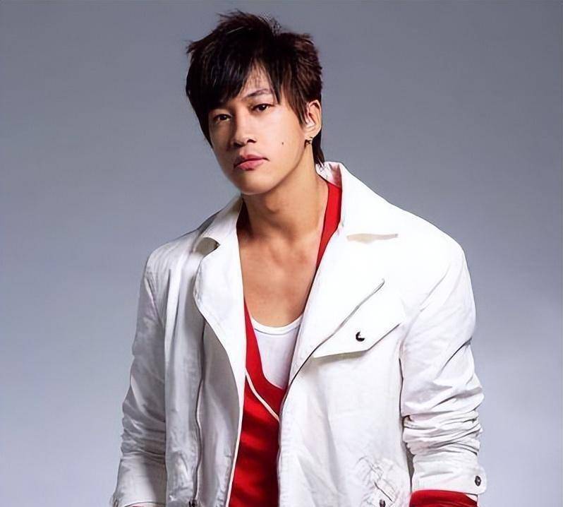 看他们的古装扮相,辣眼睛_张震_杨佑宁_观众