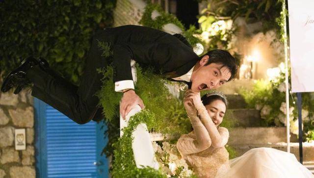 向佐郭碧婷结婚,黄晓明,陈赫等明星送祝福,结果相继被网友怼!