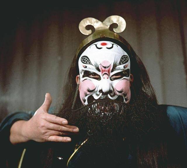 李少春,赵燕侠,袁世海皆开宗立派,但是结果却大不相同_京剧_剧目_袁派