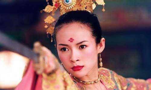 章子怡拍摄《帝凰业》时,丑照曝光,汪峰会继续选择章子怡吗?