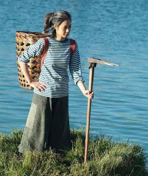 《走过幸福》时,就成功创造了收视奇迹,也让周韵饰演的朱小北深入人心