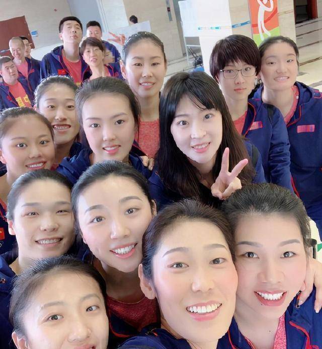 《夺冠》里巩俐神似郎平,黄渤是败笔?_中国女排_电影_感觉