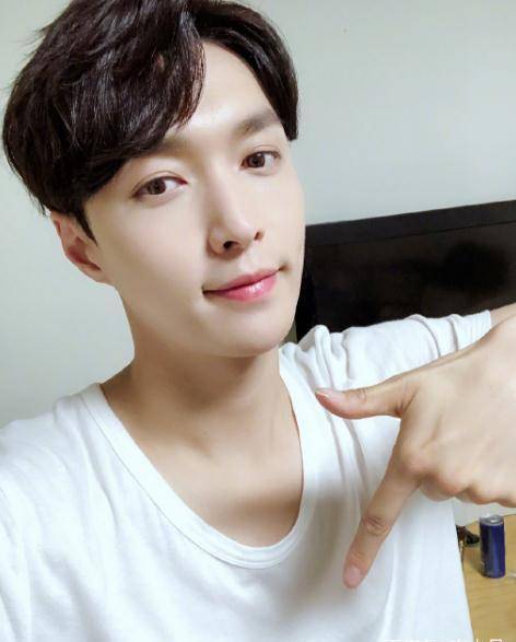 原因是这个女人不简单_杨天真_杨洋_流量