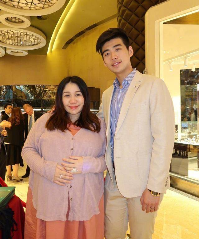 学霸老公配合默契且意味深长_何超盈_辛奇隆_未婚夫