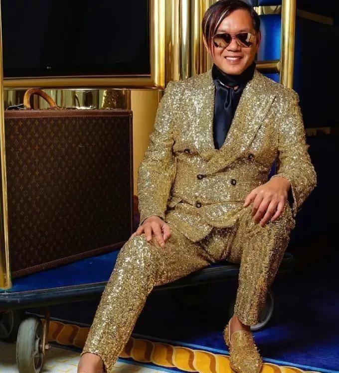 4个老婆n个红颜,原来有钱真的可以为所欲为_洪永石_洪永世_洪永实