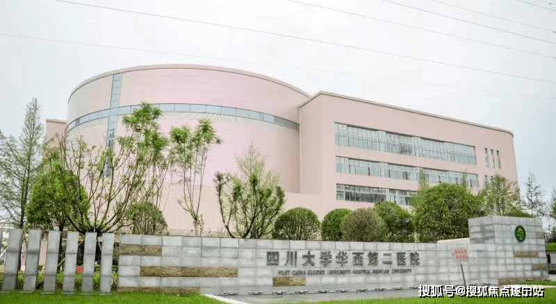 门口有市政公园和在建中的青台山公园,打造公园就在家门口的生活场景