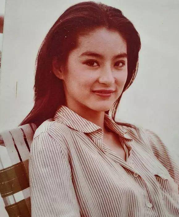 66岁的林青霞体重高达68公斤后,减重12公斤,重回美丽时刻_减肥_运动