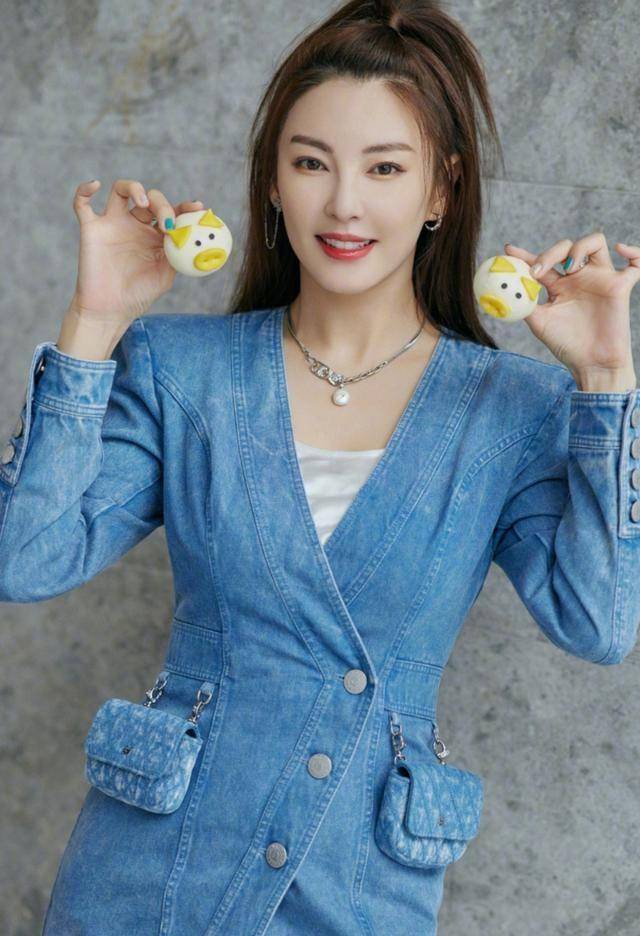 "shirley杨"张雨绮再换画风,新作更接地气!_故事_生活_妈妈