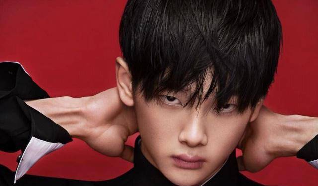 杨超越华晨宇燃炸《创造营》,周震南何洛洛争夺c位_高嘉朗_张远_排名