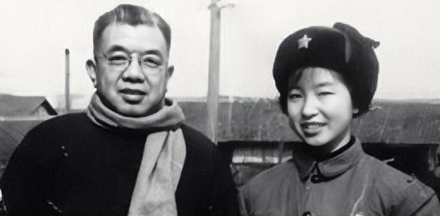 1949年,项南偶然得知"失踪"14年的父亲是特工,一夜无眠_革命_上海
