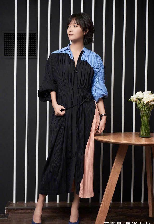 徐静蕾暴瘦8斤也难掩盖发福成"老徐"的事实!