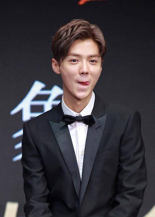 从爱豆到实力派,鹿晗只能用"自毁颜值"的方式来实现了吗?