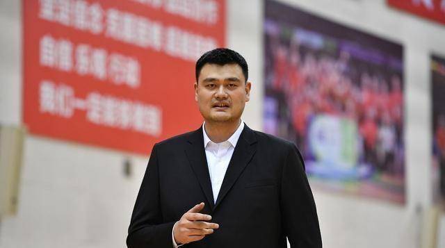 nbl正式结束,周琦打出身价,接下来就是看第一经纪人睢冉的发挥_赛季