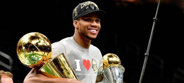 本季大个抬头字母哥成fmvp,火箭会放弃格林选莫布里吗?