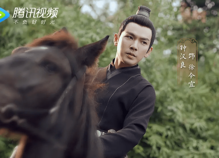 明星霸屏榜:景甜仅第7,龚俊降至第5,榜首是杨幂旗下的他_张彬彬_作品