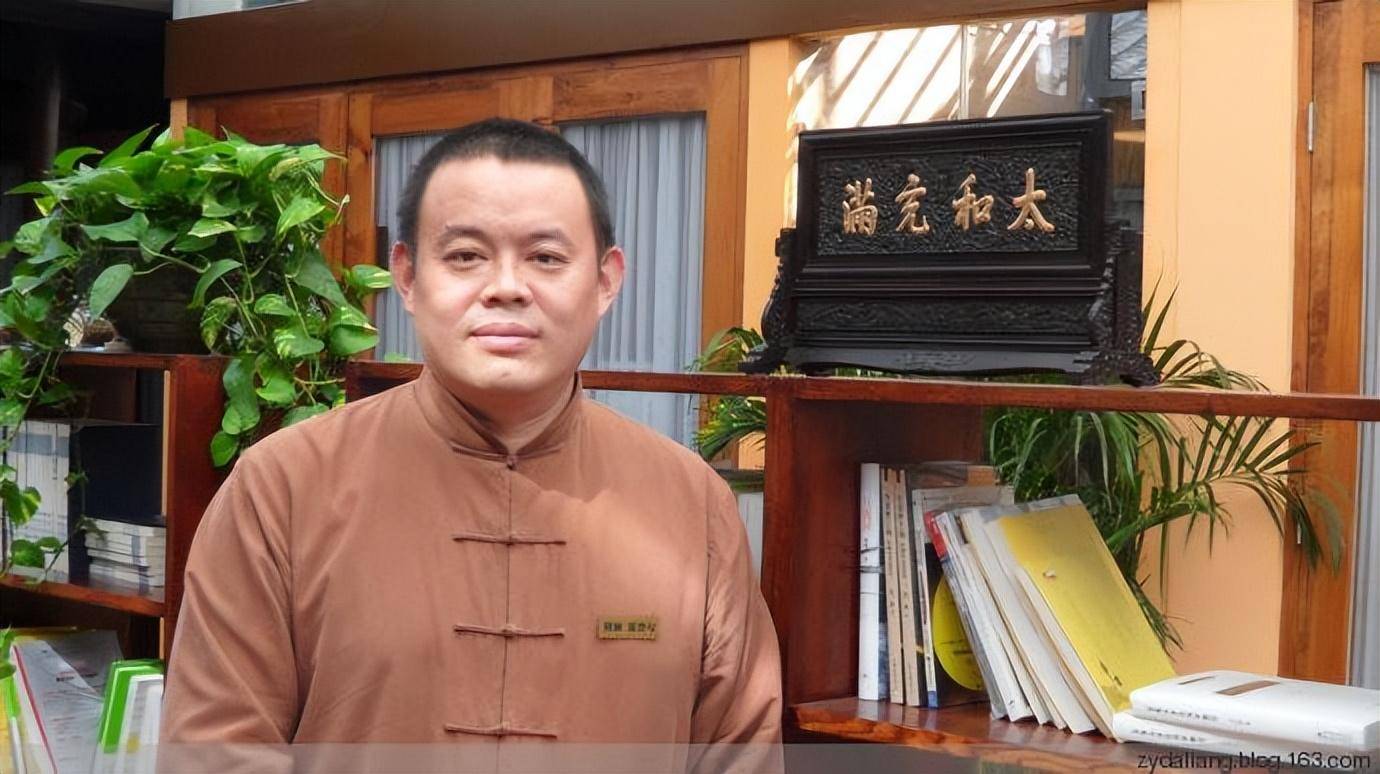 互联网超人气中医张宝旬,分享的养生之法,学会了,受益匪浅_老年人