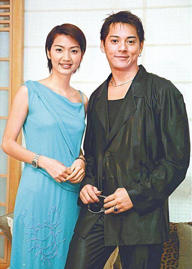 洪欣为张丹峰付出太多,婚前供男方吃住,43岁高龄怀孕无怨言_毕滢_小时