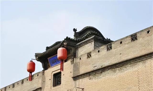 2019年乔家大院摘牌：一夜之间，1050平店面被腾退，服务员大换血