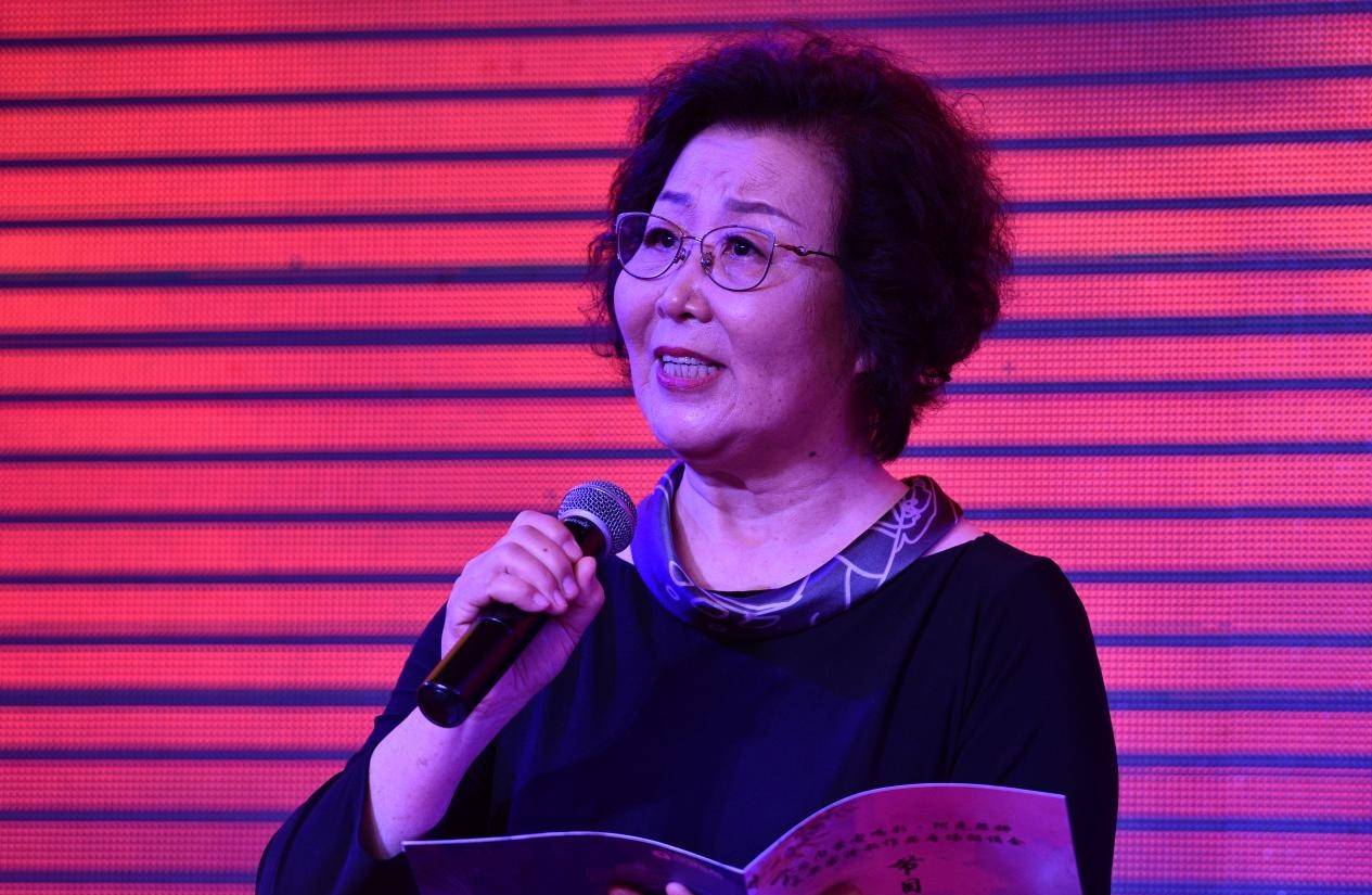 《为内蒙古喝彩》·阿克菲姆·长安客诗歌作品专场朗诵会成功举行