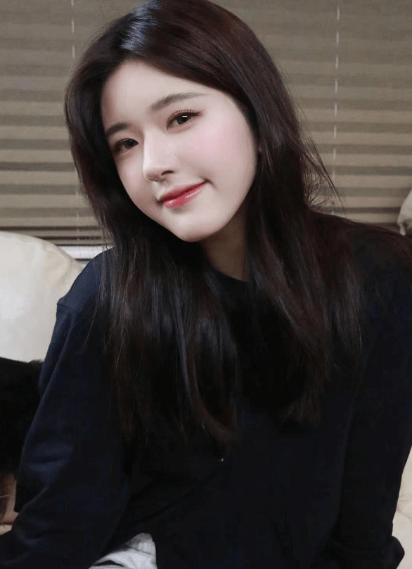 出镜大说赵露思,称让赵露思跪下来给自己舔脚,她配吗_网友_时候_杨洋