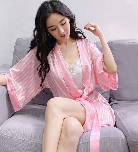 杨幂以为镜头没拍她,放松腹部下呼吸,这才是女明星"真实腰围"_肚子_穿