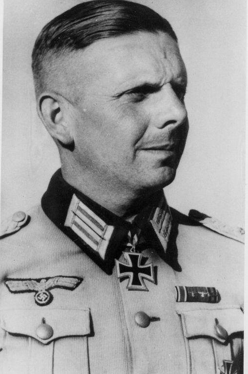 士兵和自己的同胞生命的人,他就是德军上校鲁德尔夫·彼得勒斯哈根