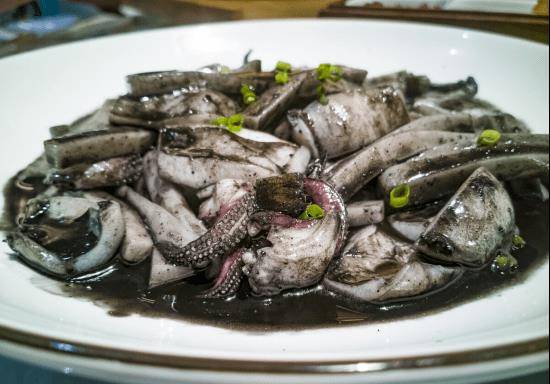 真可以吃吗?渔民透露了真相,长知识_进行_鱿鱼_食用