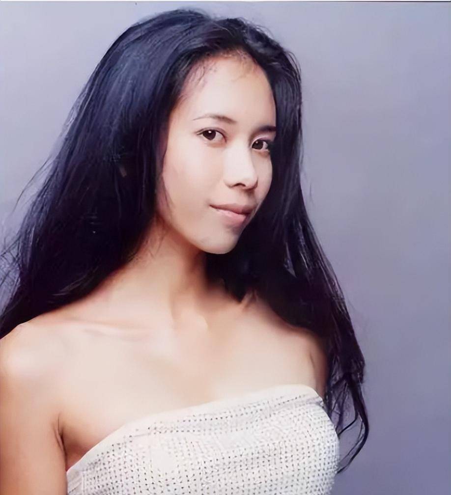 莫文蔚发文庆生,跟腿一样绝的是她的婚姻,老公是分开多年的初恋_网友