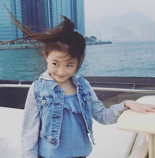 李小鹏一儿一女长大了,9岁奥莉变化大,5岁儿子太可爱_节目_体操_女儿