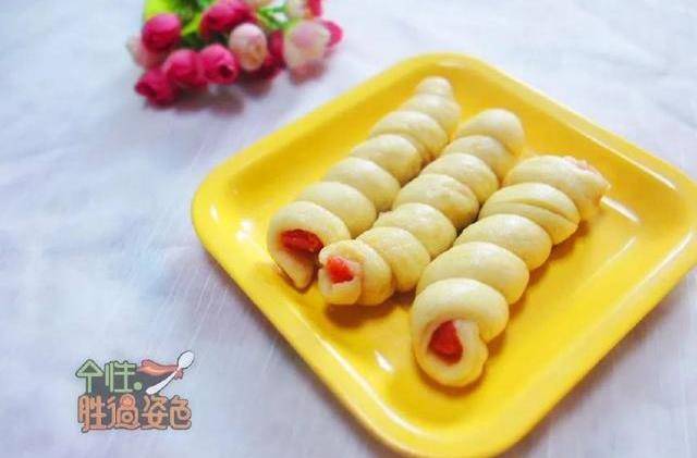 热狗卷,中式风情的淳朴味道_香肠_面团_面包