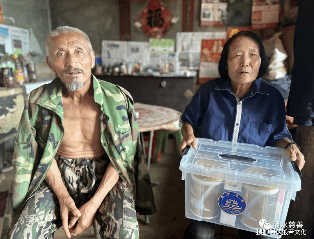 "一人失能,全家失衡"的生活步步维艰_王大娘_大爷_老年人