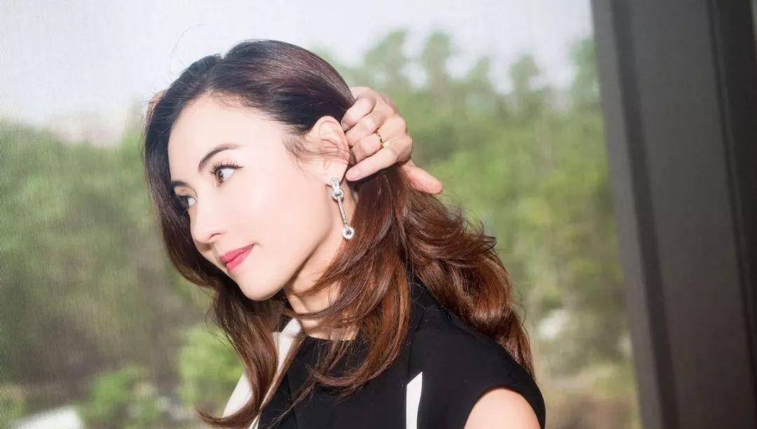 生3胎仍不封肚,张柏芝不顾高龄产妇危险,坦言愿为结婚对象生娃_孩子