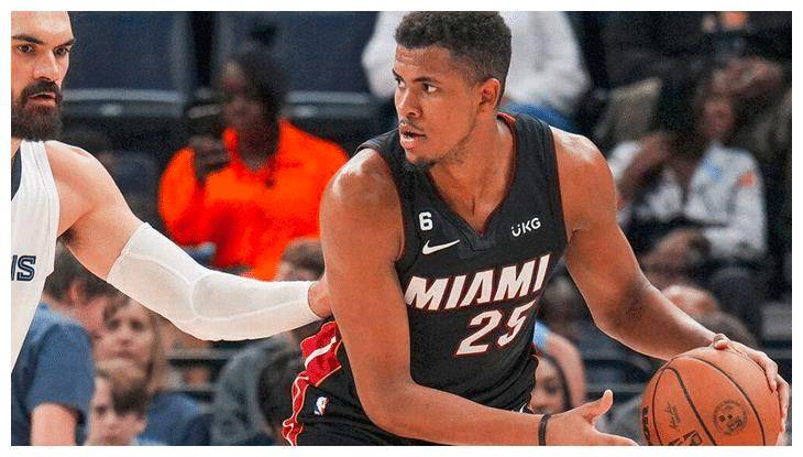 2米13能投三分,若去开拓者成长更快_奥兰多罗宾逊_交易_机会