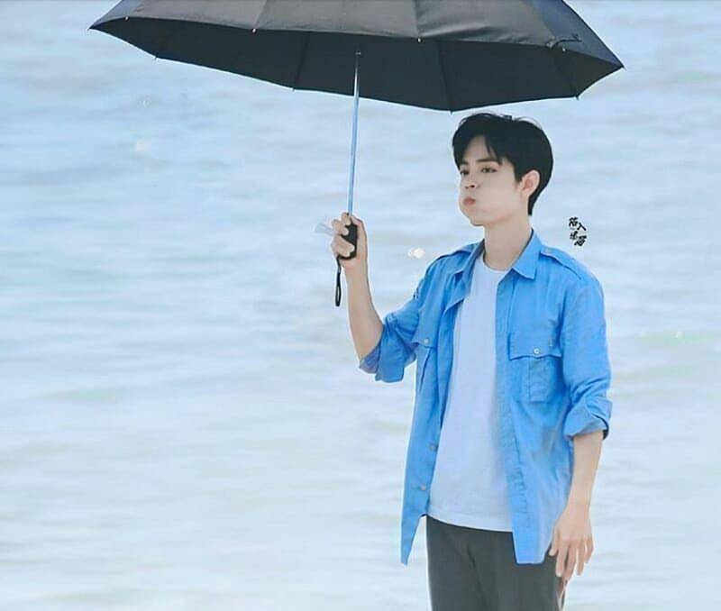 肖战复出之路任重道远,新综艺又被黄牛蚕食,实在是坐不住了!