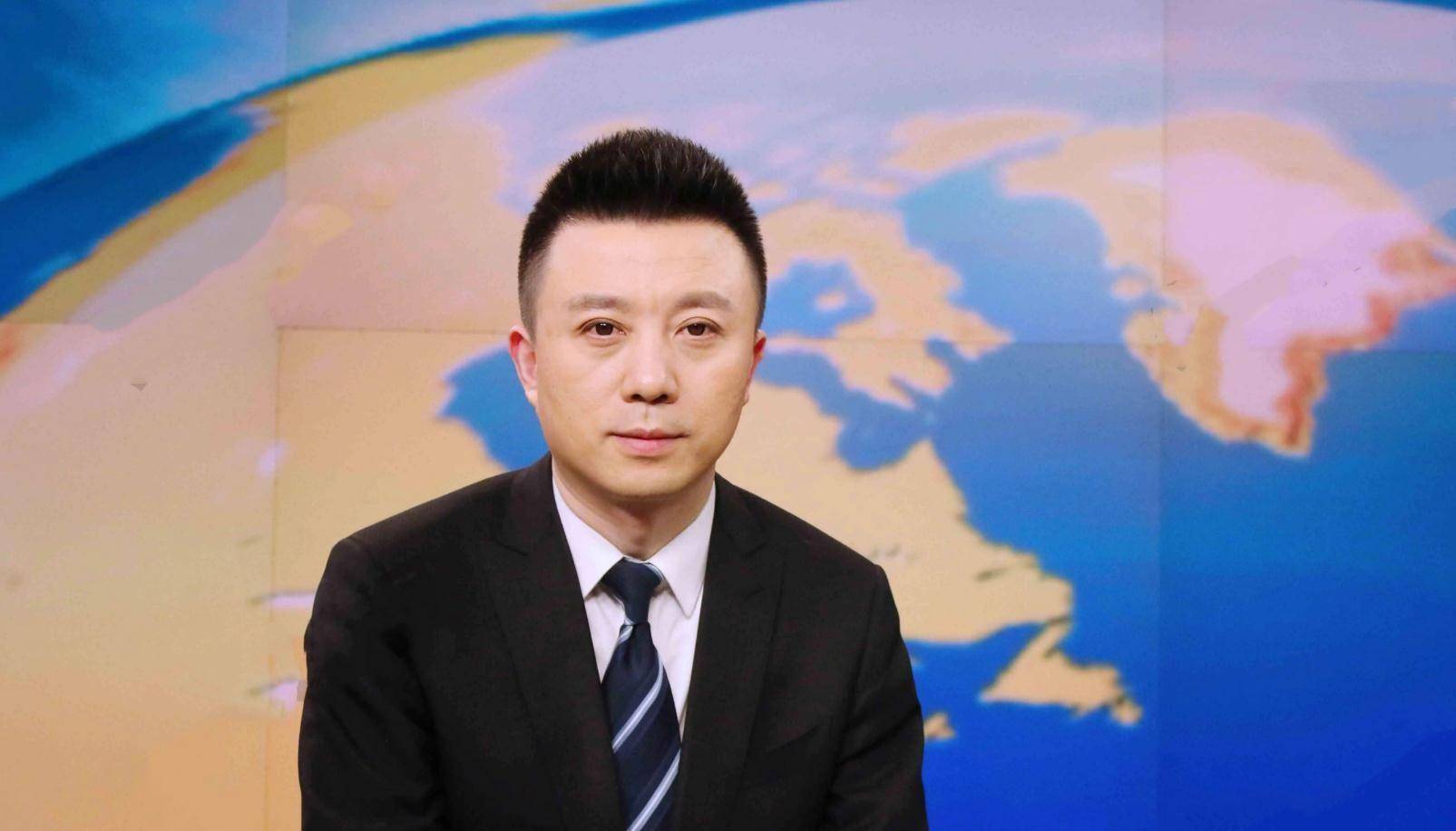 央视主播潘涛首秀《法治在线》,事业发展上升趋势明显