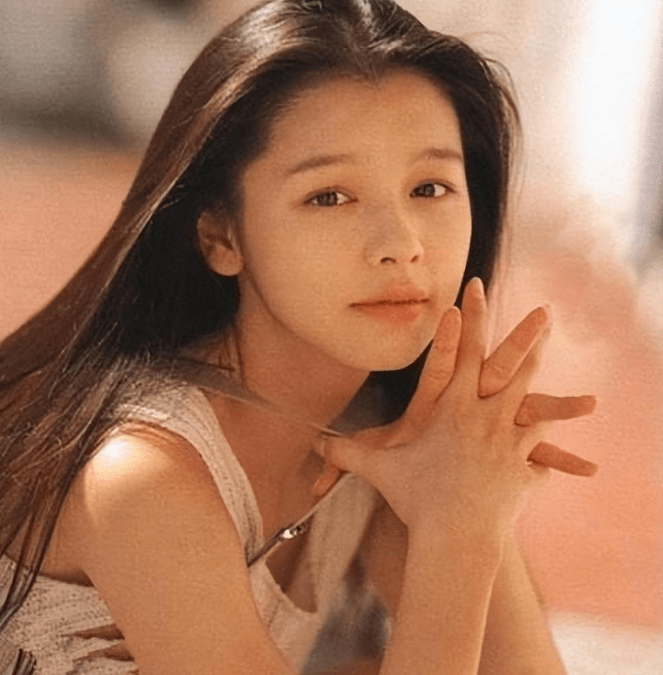 被周杰伦青睐的徐若瑄,这一次"底裤"都被扒掉,生活过于靡乱