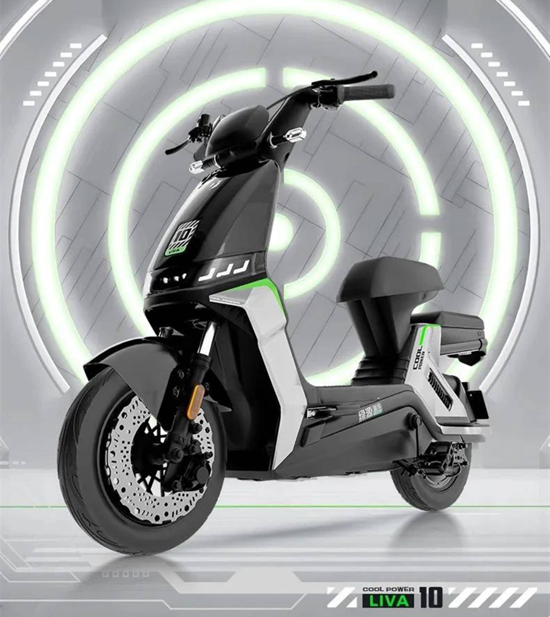 首先,从外形来看,绿源liva10不同于传统的电动自行车,其造型更加新颖