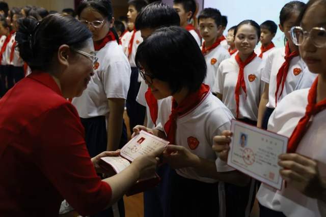 佛山市元甲学校2023届学生毕业典礼隆重举行_家长_祝福_孩子