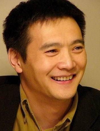 他在其中扮演刘子和一角,就是垂涎小白菜美色的那个花花公子.